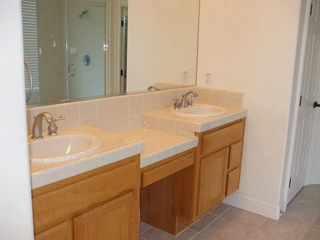 1902 Foster Way — Photo 23