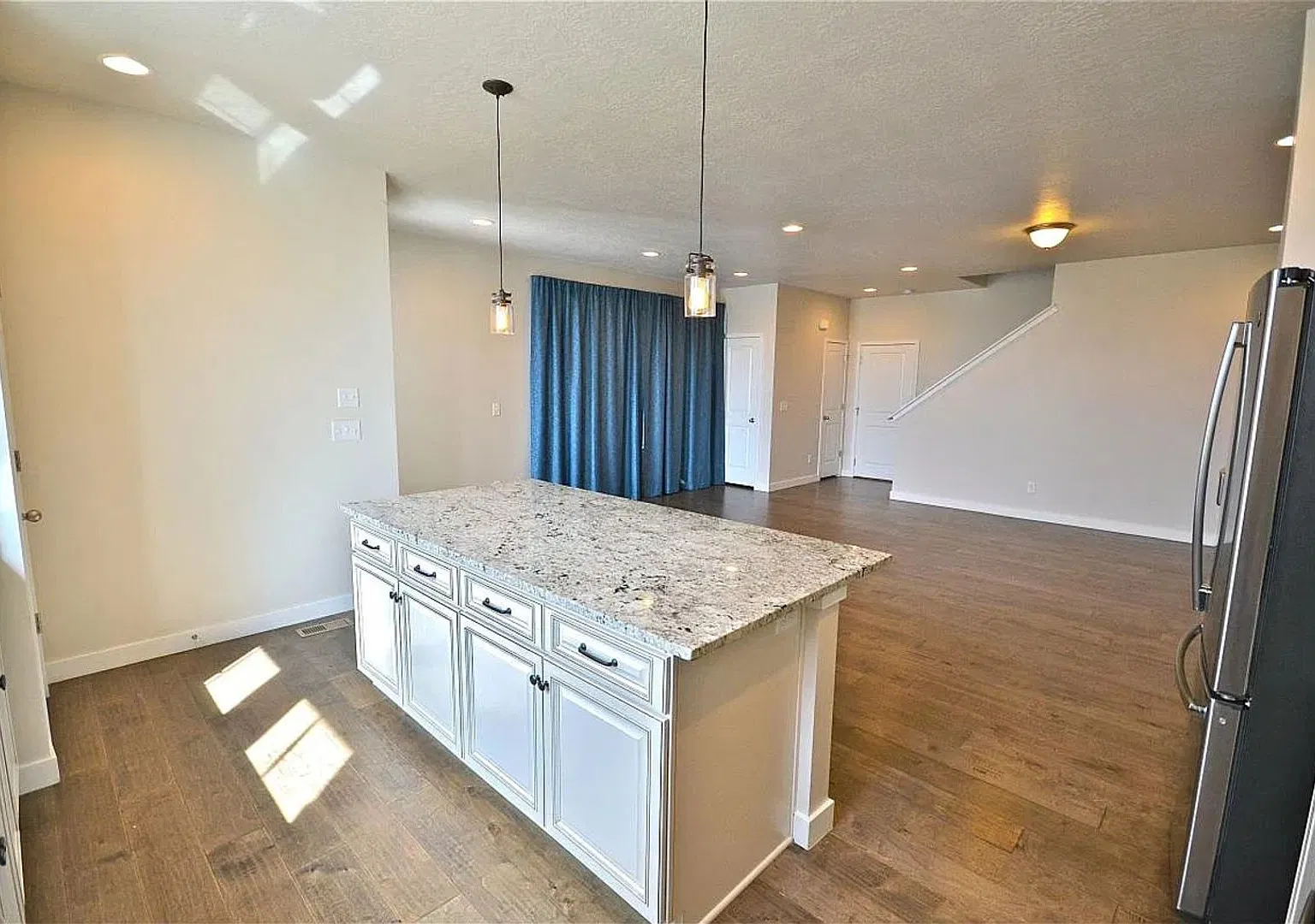 Charming 3BR House in Lehi — Photo 3