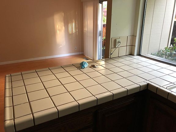 Kitchen counter