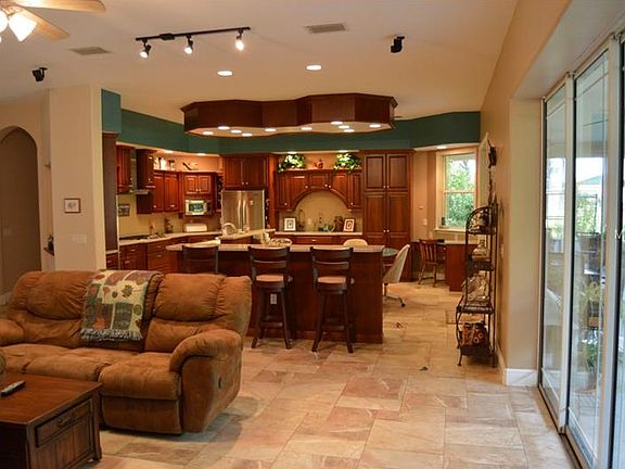 3rd image of 7030 Whitney Ashton Ln