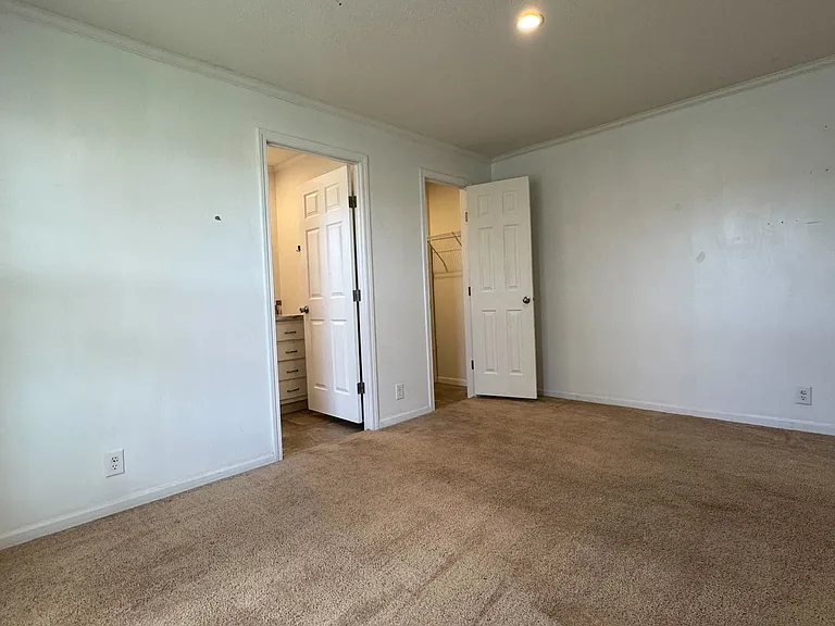 105 20th St NW #200 — Photo 14