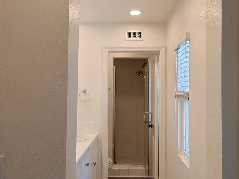 15765 Lindbergh Ave — Photo 14