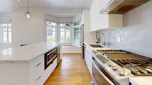 1305 Lombard St #1 Photo 1