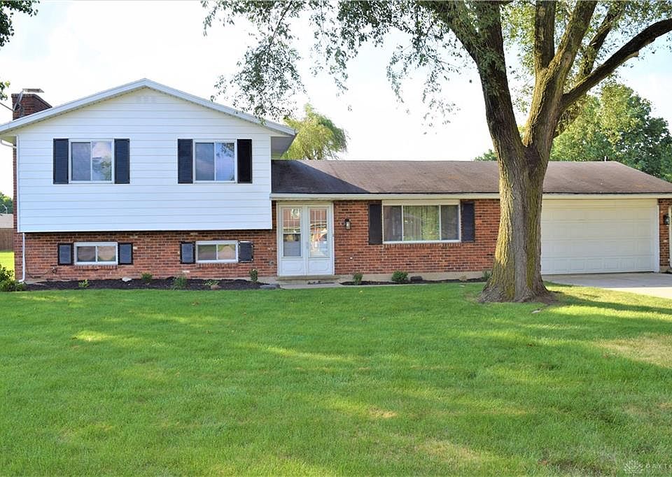 1st image of 3250 Dogwood Dr