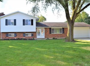 3250 Dogwood Dr, Troy, OH