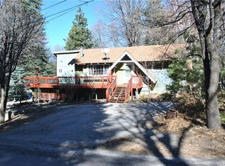 37666 Live Oak St, Angelus Oaks, CA 92305