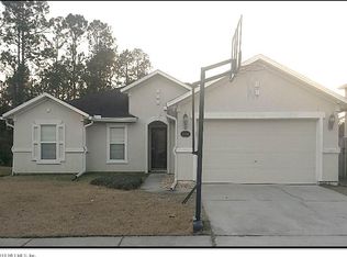 2338 Brian Lakes Dr E, Jacksonville, FL 32221