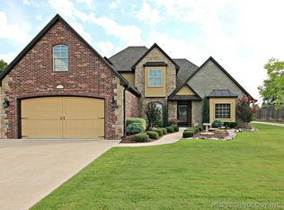 30591 E 65th St, Broken Arrow, OK 74014