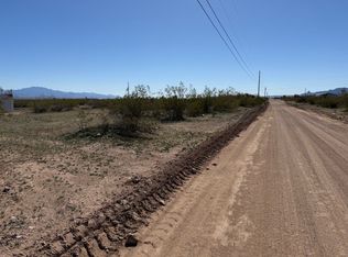 1066 S Concho Rd, Golden Valley, AZ 86413