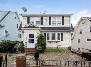 17 Dale Ave, Quincy, MA 02169