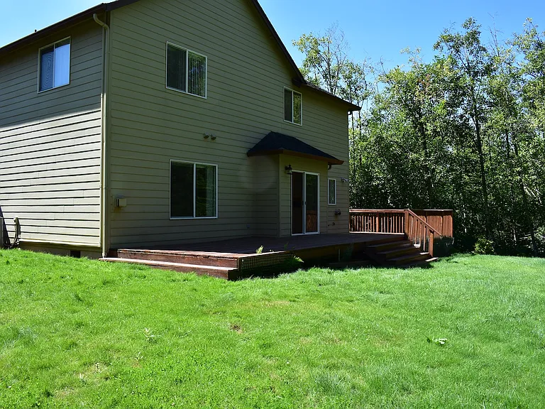 1834 NW Poplar Ct — Photo 12