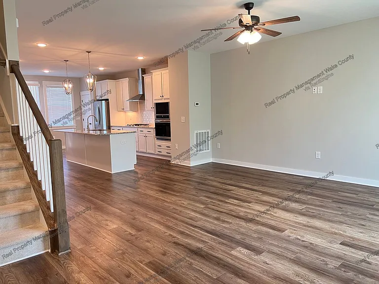 445 Rally Point Pl — Photo 6