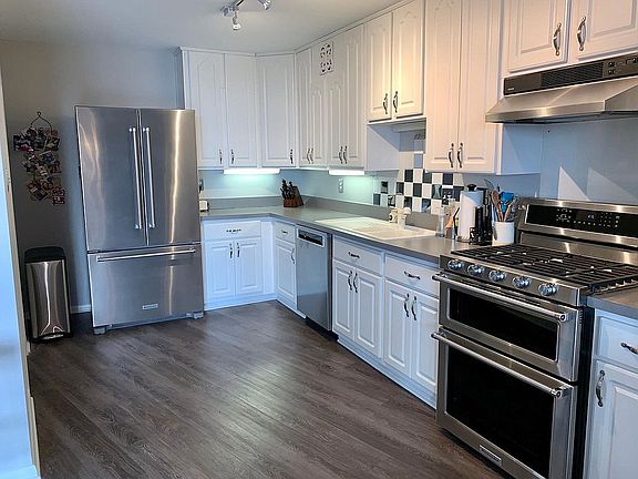 5th image of 4620 N Park Ave APT 908E