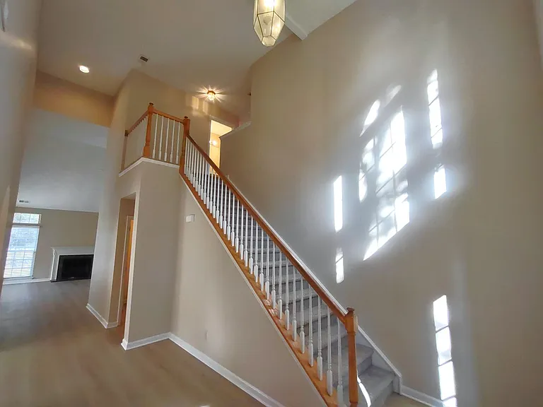 1111 Land Grant Rd — Photo 6