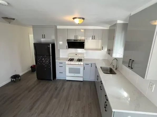 66-15 Hull Ave #2, Maspeth, NY 11378