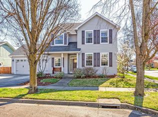 649 Griffin Oaks Dr, Central Pt, OR 97502