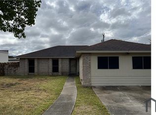 6522 Ridge Willow Dr, San Antonio, TX 78233