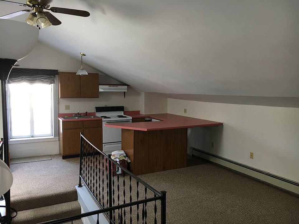 Kitchen and living
