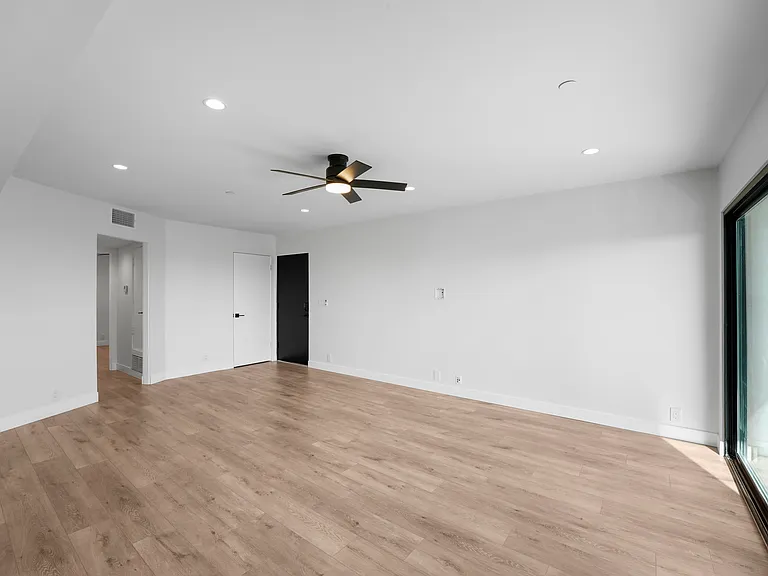 243 Avenida Montalvo #4 — Photo 8