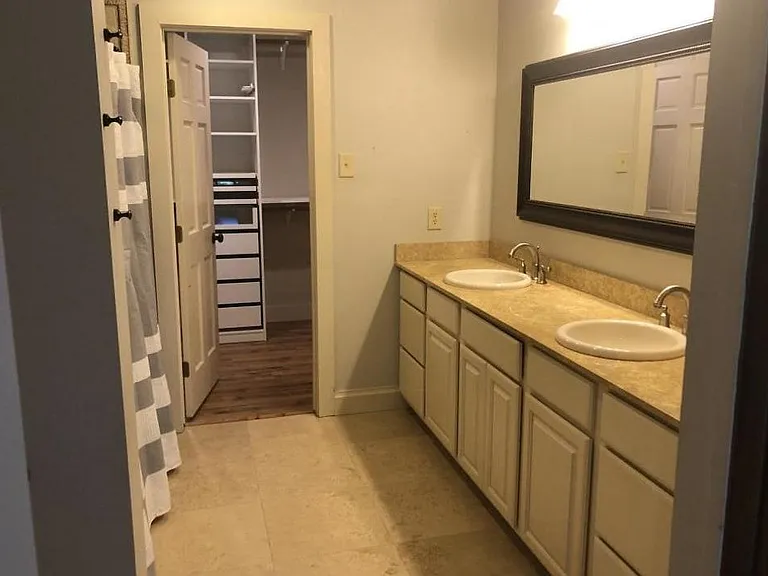 2265 Glasgow Ave — Photo 15