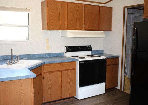 4th image of 480 SW Old Niblack Ave
