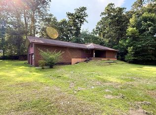 203 Camellia Rd, Bogalusa, LA 70427