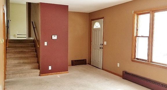 2nd image of 1005 Charles St