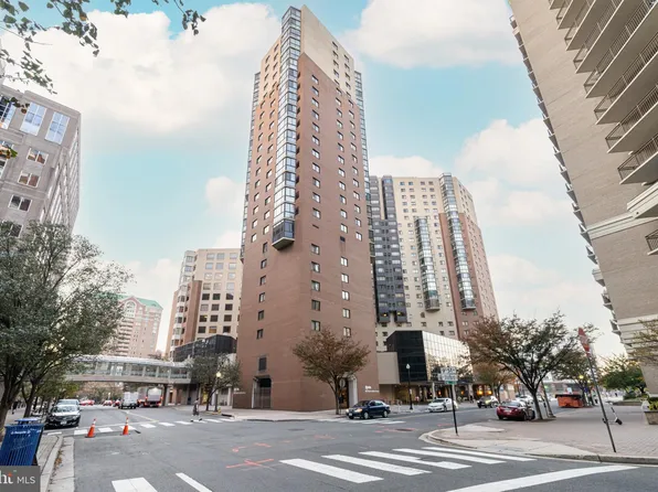 900 N Stafford St APT 2620, Arlington, VA 22203