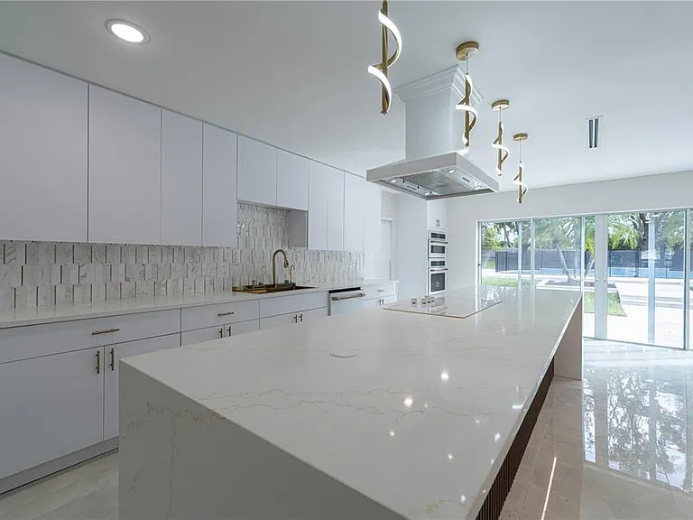 2721 Ingeborg Ct — Photo 7