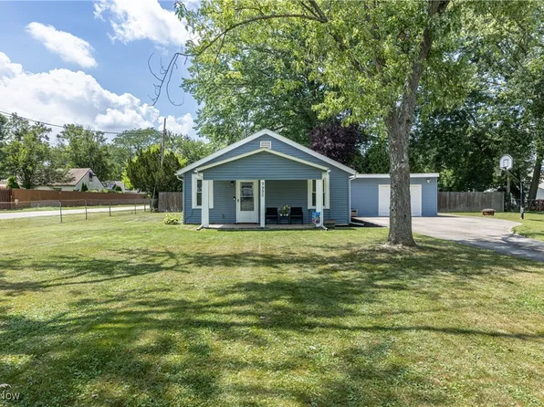 9990 Aldridge Dr, Columbia Station, OH 44028
