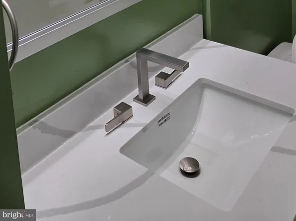 1101 Saint Paul St Unit 301, Baltimore, MD 21202