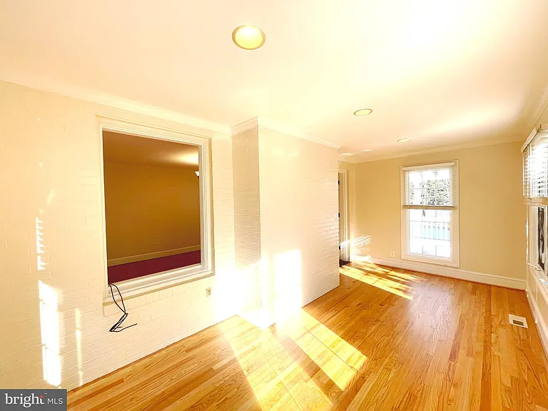 4085 Hallowing Point Rd — Photo 6