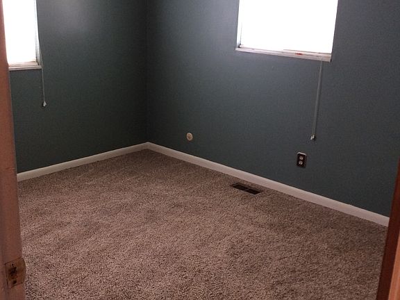 4th image of 1050 Mystic Ln S