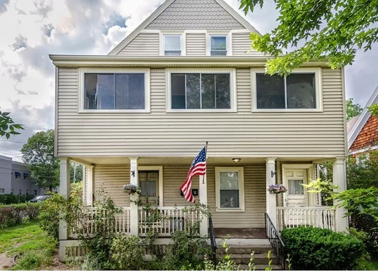 65 Warren Ave