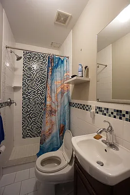 Rented by Rennit Inc. | media 21