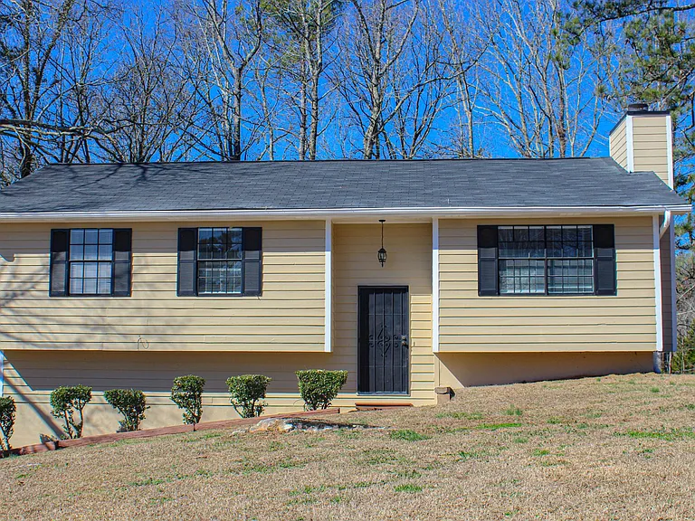 2968 Tara Woods Dr — Photo 2