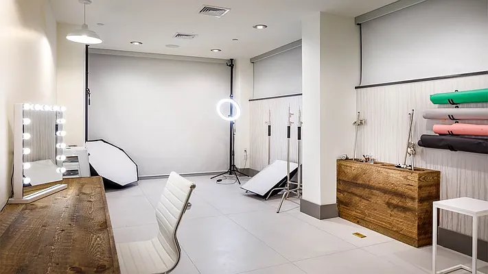 Rented by The KCI Group | media 12