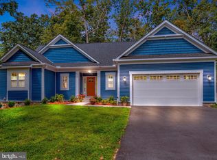 1316 Lakeview Pkwy, Locust Grove, VA 22508