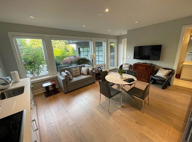 West Vancouver House for rent - 1 Bedroom — photo 4