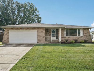 5830 Mural Dr, Seven Hills, OH, 44131