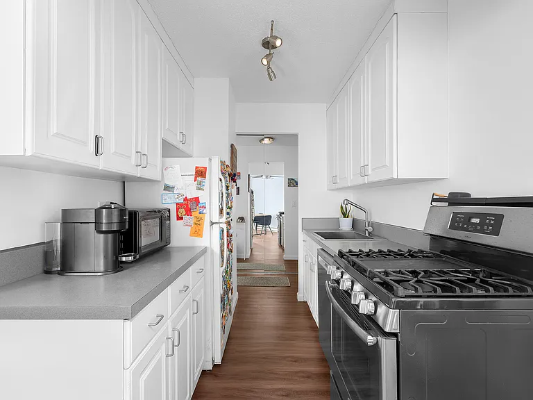 1641 3rd Ave #29D — Photo 7
