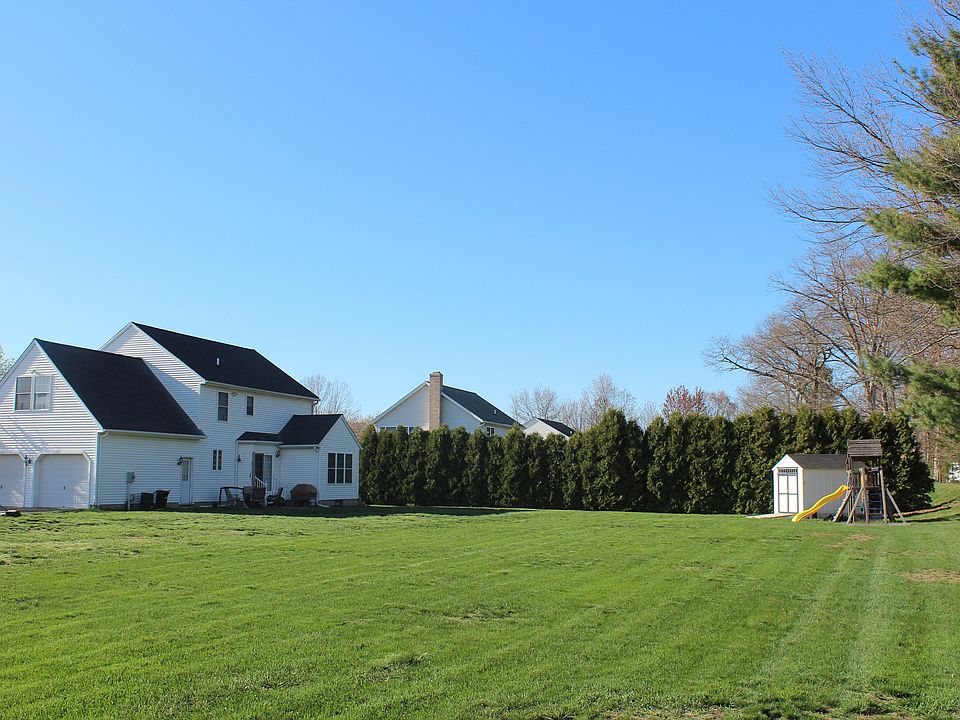 2nd image of 74 Pacer Ln
