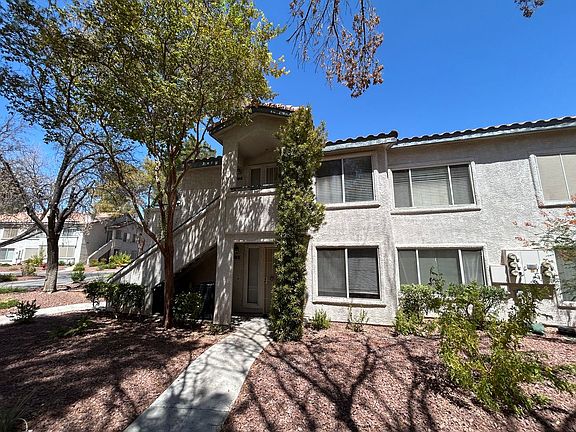 3rd image of 3065 Casey Dr Unit 102