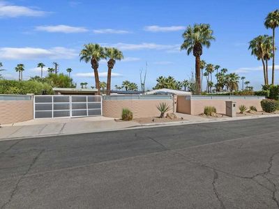 1060 E Olive Way, Palm Springs, CA, 92262