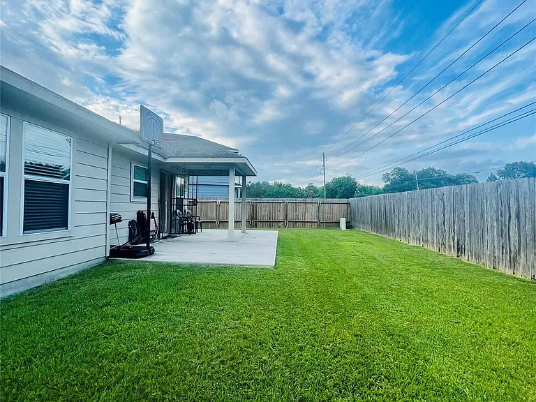 722 Pequin Rd — Photo 12