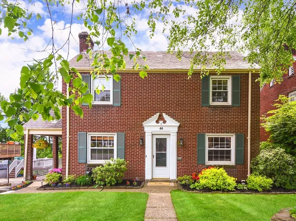 44 Pocono Dr, Pittsburgh, PA 15220