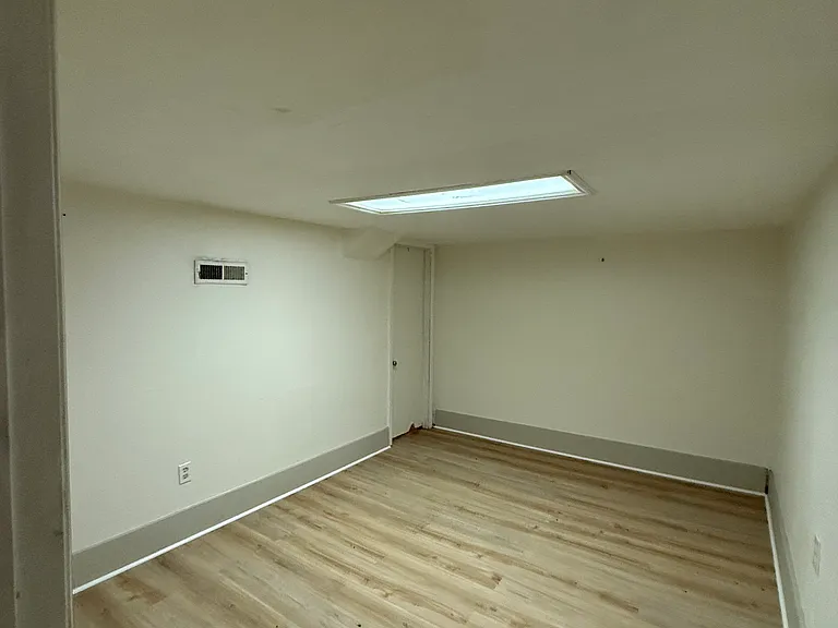 2601 Gaston Ave — Photo 9