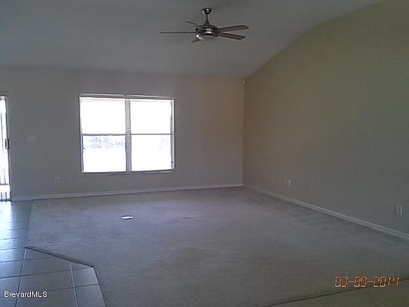 5th image of 943 Coral Springs St
