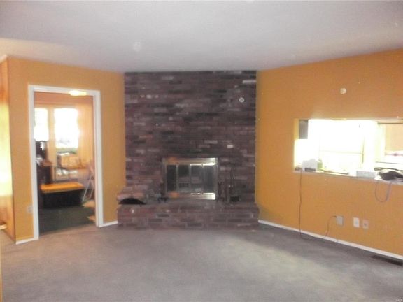 5th image of 4524 Tarlton Dr