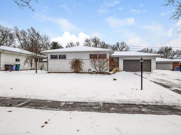 4th image of 148 N Parklane Dr NE